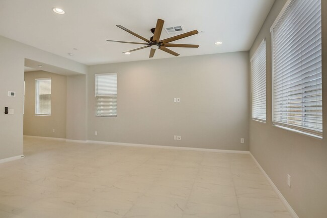 Foto del edificio - Brand New 2 story Home in Skye Canyon