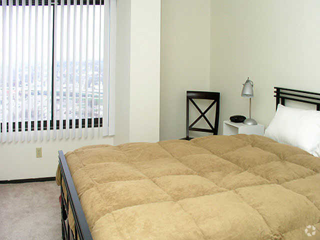Bedroom - Cedar River Tower Apartments
