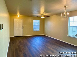 Foto del edificio - 5006 Meridian Farm