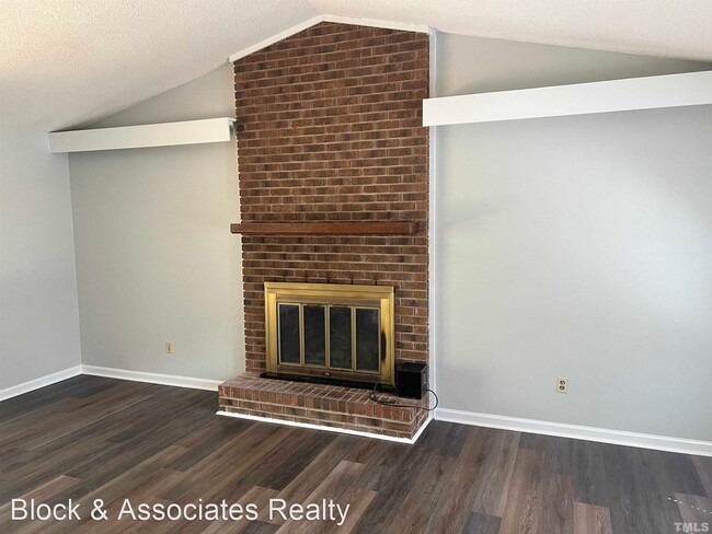 Building Photo - 3 br, 2 bath House - 200 Lake Pine Drive