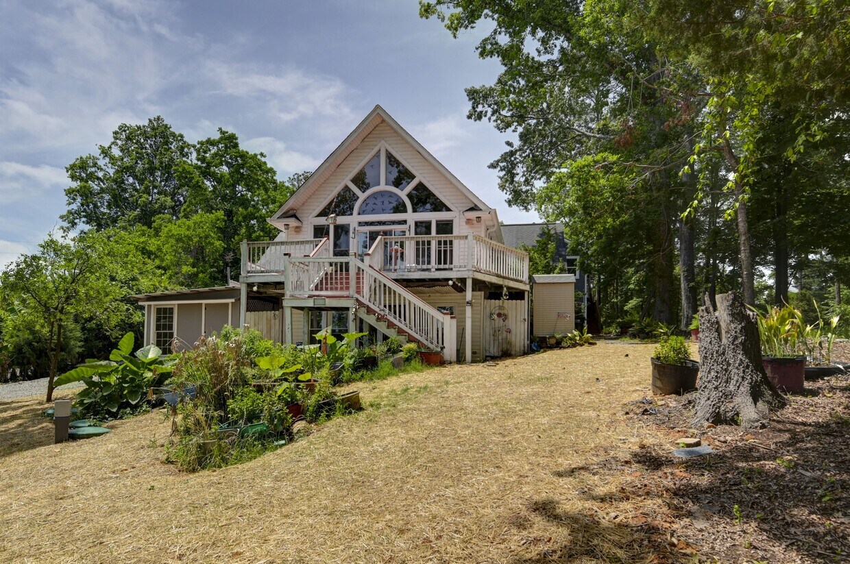 Foto principal - 1320 State Rd S-32-1254