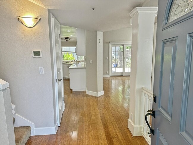 Building Photo - Elegant & Spacious 3BD Home | Pool Access,...