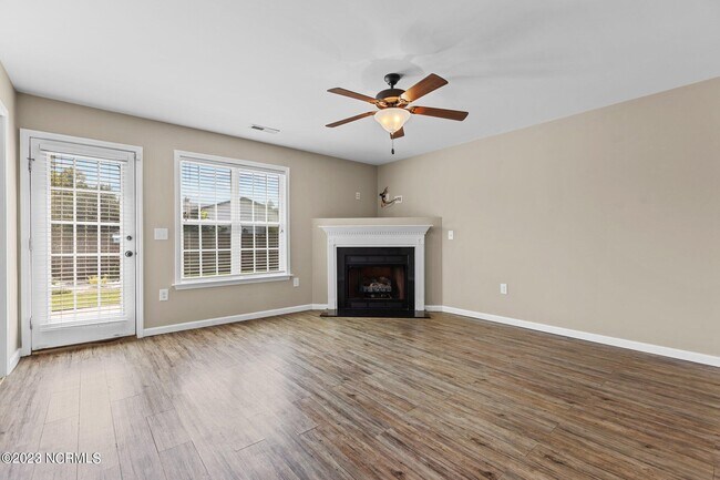 Building Photo - 957 Ellery Dr