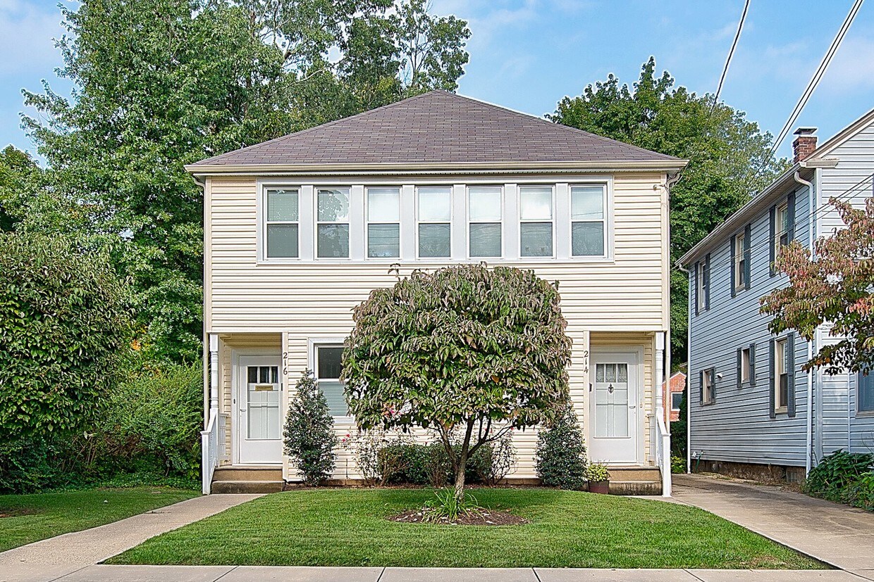 216 Pine Rd, Edgeworth, PA 15143 Apartments in Edgeworth, PA