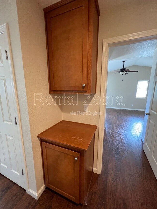 Foto del edificio - 1453 Antioch Ct