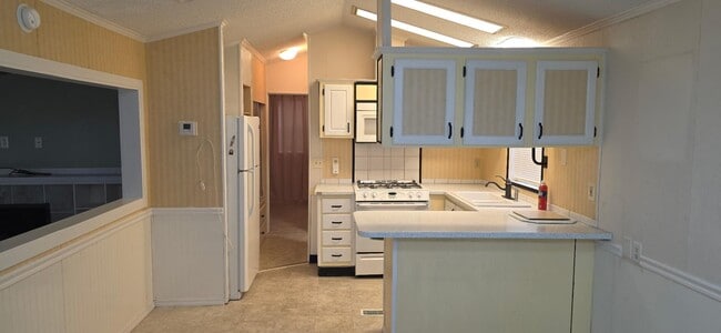 Foto del edificio - 163 Monarch Ln