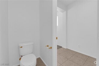 Building Photo - 6236 Halstead Ct