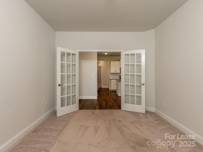 Building Photo - 4512 Grove Manor Dr