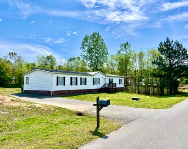 Foto del edificio - 2024 Rocky Creek Ln