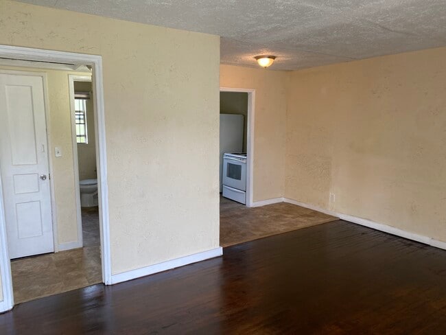 Building Photo - 19th Street SW Duplex