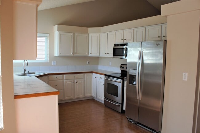 Building Photo - 8236 Radclff Drive