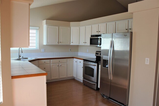 Foto del edificio - 8236 Radclff Drive