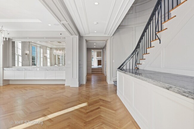 Foto del edificio - 2700 N Lakeview Ave