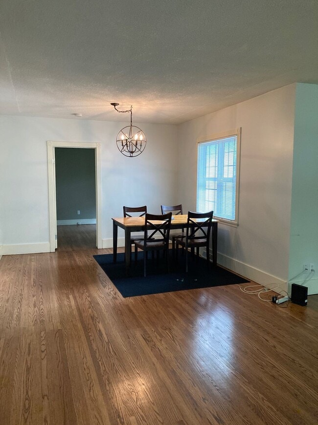 Building Photo - 0 Bed 0 Bath Unit in Olds, AB