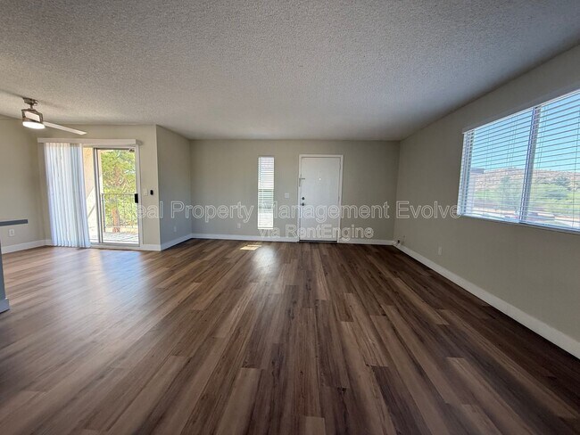 Foto del edificio - 3801 E Greenway Rd