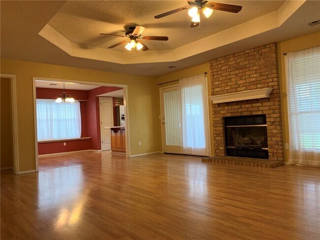 Building Photo - 1302 N Flamingo Rd