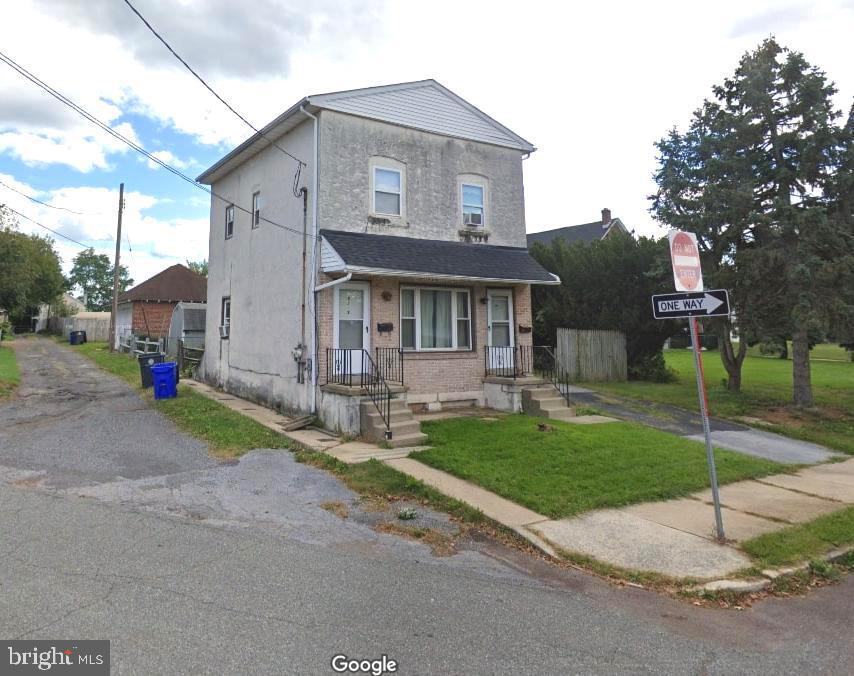 Primary Photo - 184 S Roland St