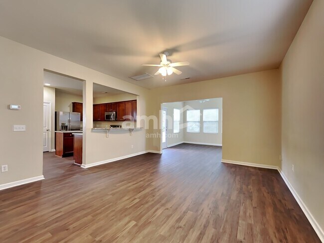 Building Photo - 251 Old Carolina Dr