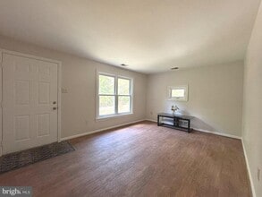 Building Photo - 11850 Clifton Dr