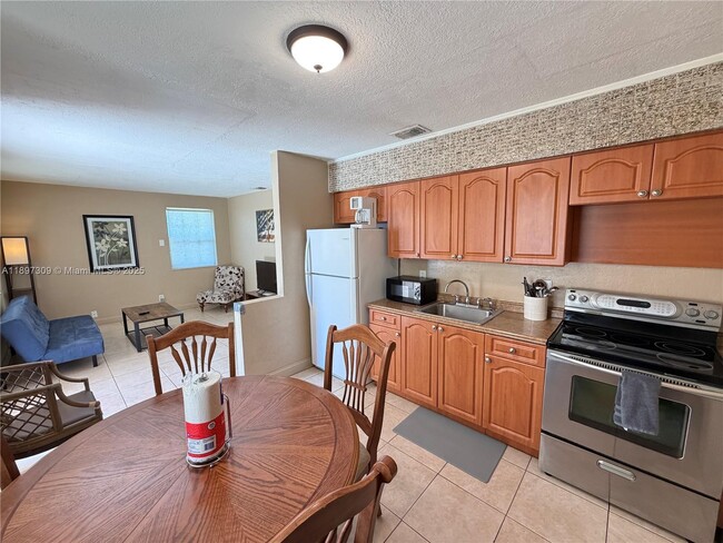 Foto del edificio - 212 SW 2nd Terrace