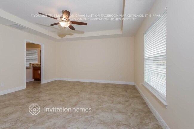 Foto del edificio - 3182 SW Dimattia St