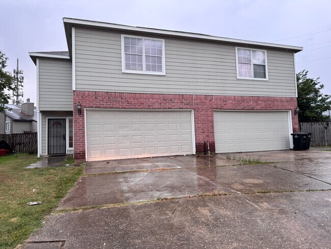 Building Photo - 6427 Waldron Dr