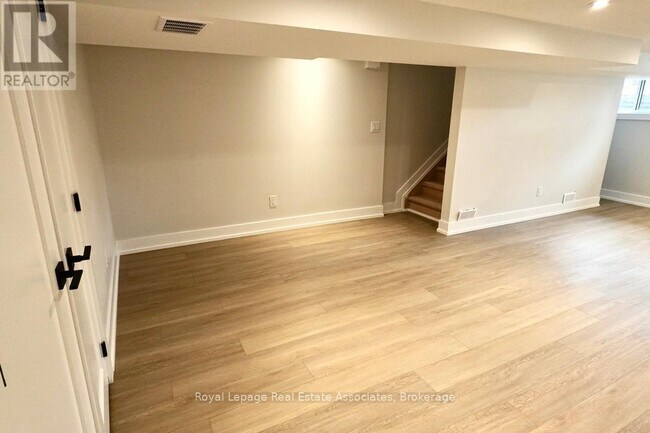 Building Photo - 246 Marlborough St