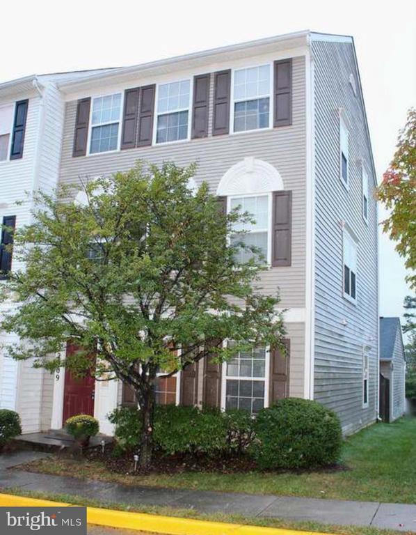 Primary Photo - 22909 Regent Terrace