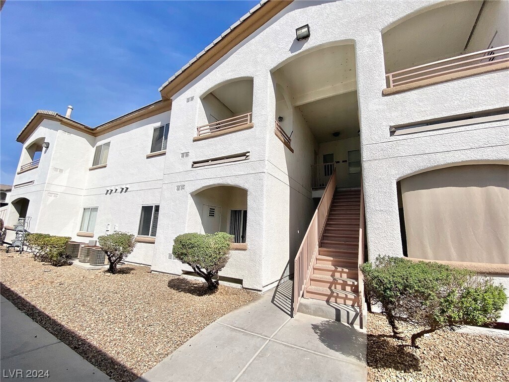 Primary Photo - 5650 E Sahara Ave