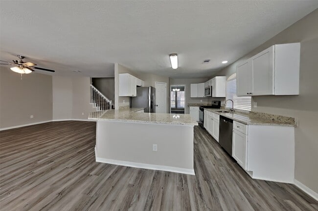 Building Photo - 18319 Harnett Dr