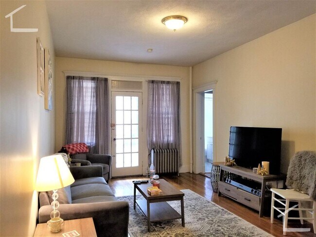 Foto del edificio - 10 Melvin Ave