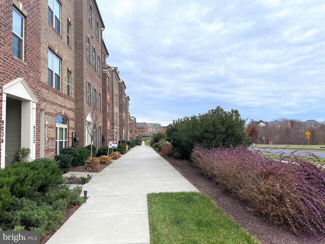 Building Photo - 9226 Landon House Wy