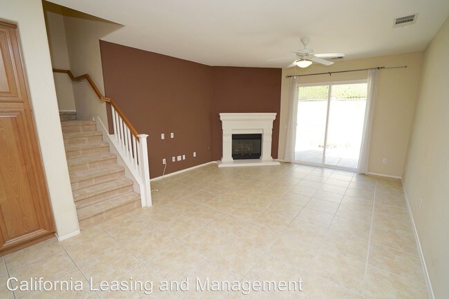 Building Photo - 4 br, 2.5 bath House - 27912 Mariposa St.