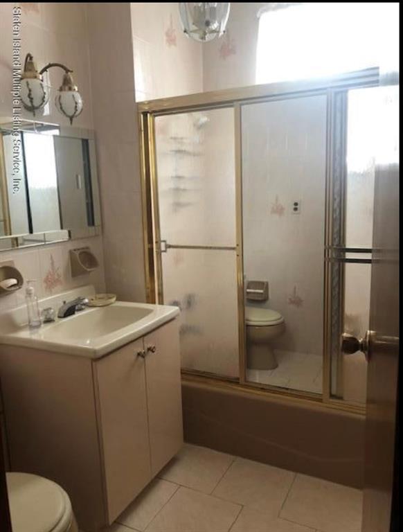 Foto del edificio - 1422 E 2nd St