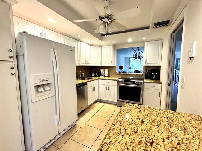 Foto del edificio - 901 W Cypress Ln