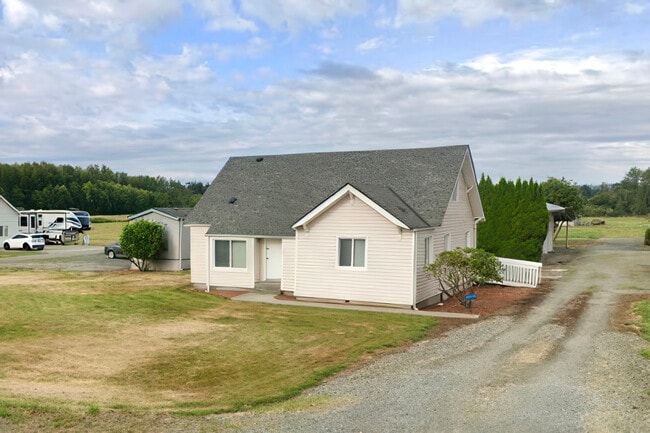 Building Photo - 14318 67th Ave NE