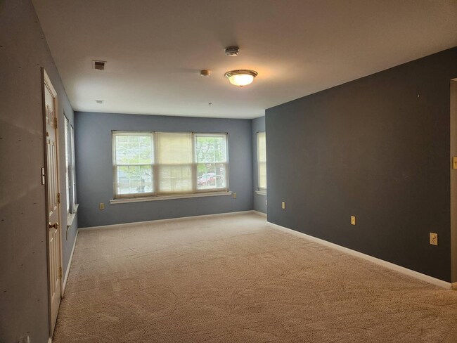 Foto del edificio - END Unit 3 LEVEL TH -- 3 bedrooms, 2.5 Bat...