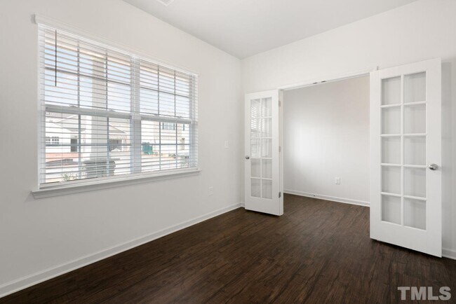 Building Photo - 743 River Dell Townes Ave