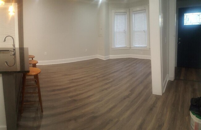 Foto del edificio - 312 Claremont Ave