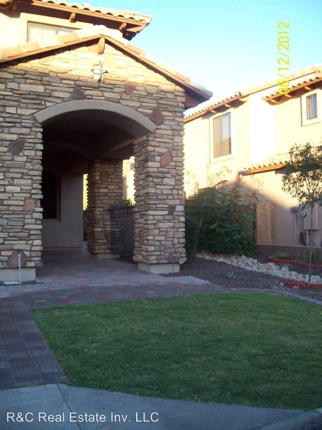 Building Photo - 3651 N Sonoran Hls