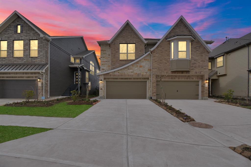 1511 Rustling Creek Dr, Missouri City, TX 77459 Condo for Rent in