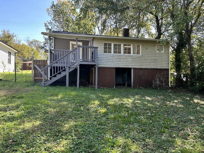 Building Photo - 2915 Washington Pike