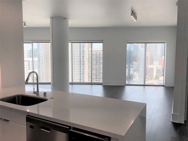 Foto del edificio - 2502 N Houston St