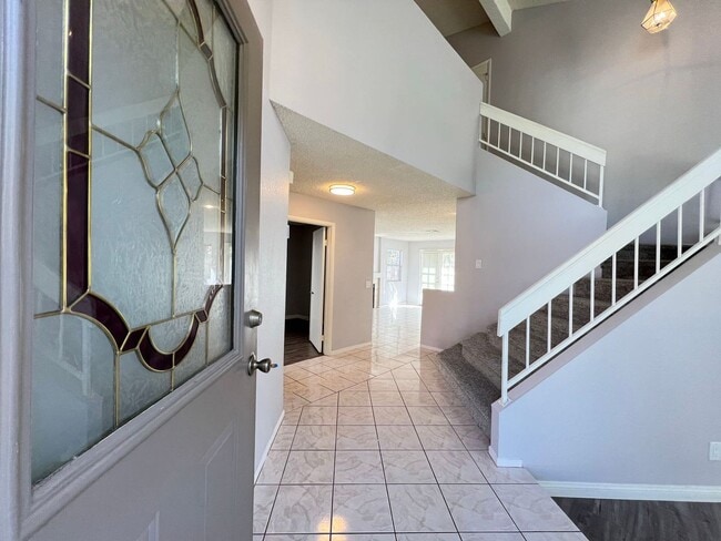 Building Photo - 8325 Tide Pool Dr