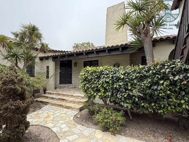 Building Photo - Three Bedroom Mediterranean Retreat on MPC...