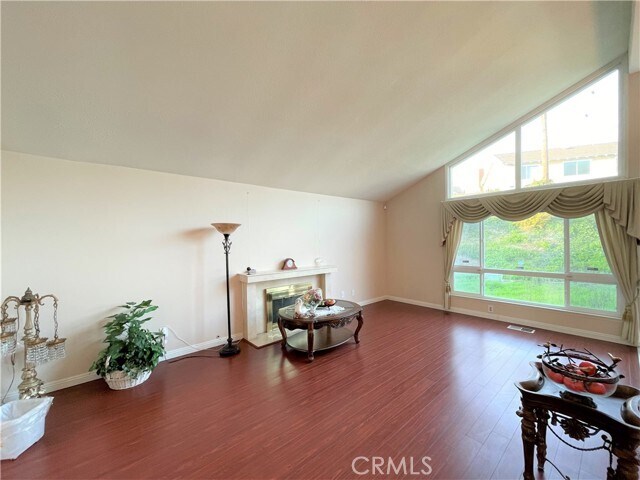 Foto del edificio - 20431 Tufts Cir