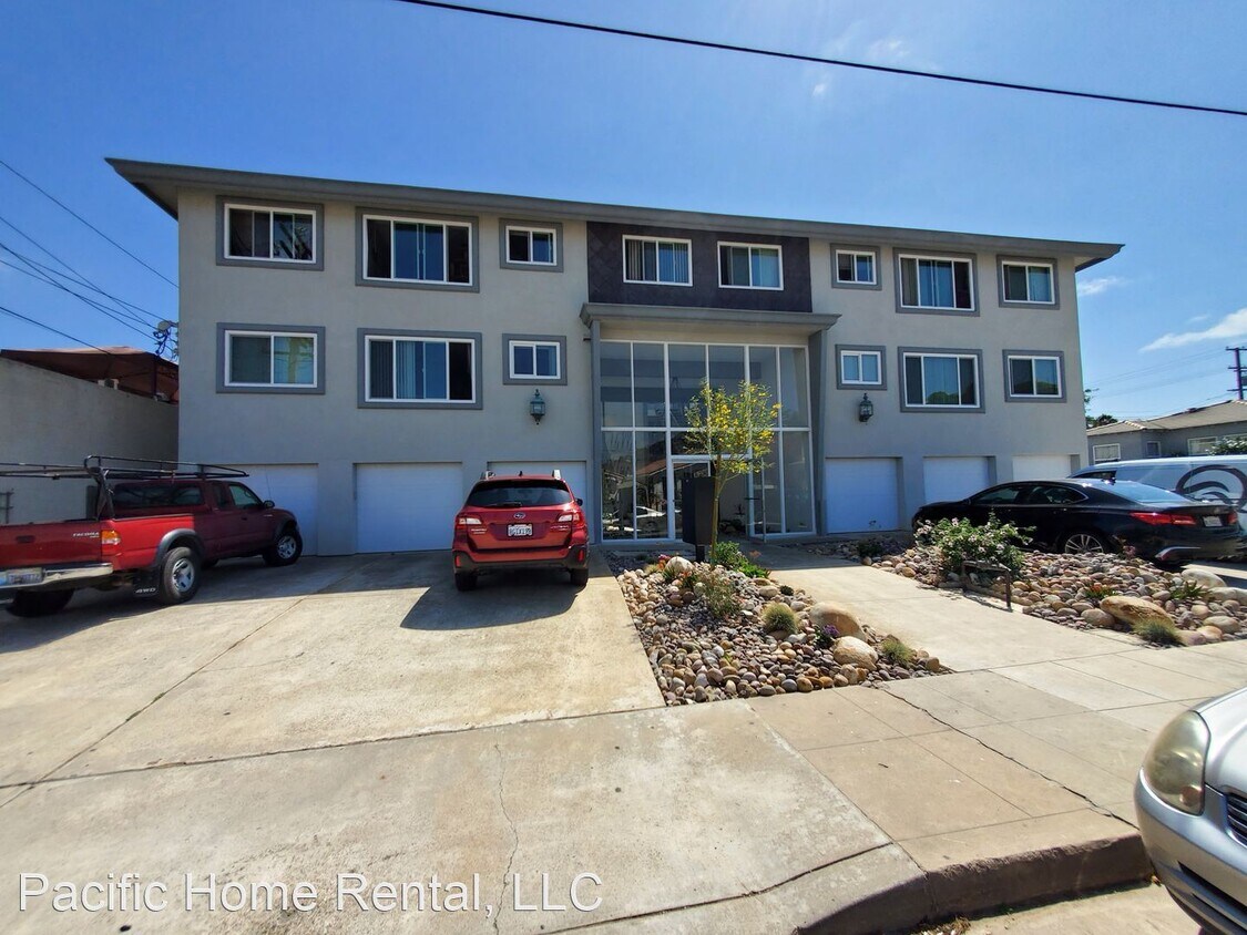 3025 Newell St, San Diego, CA 92106 Room for Rent in San Diego, CA