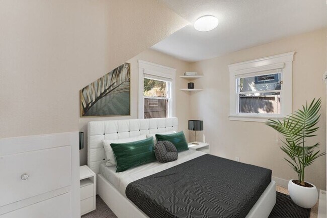 Building Photo - Downtown Palo Alto 2BD Cottage w/ Private ...