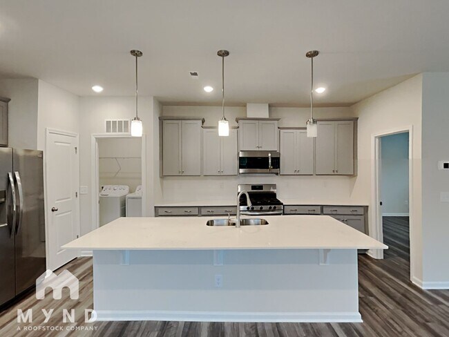 Building Photo - 16029 Seagard Cv
