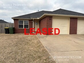 Building Photo - 317 E Asher Ct